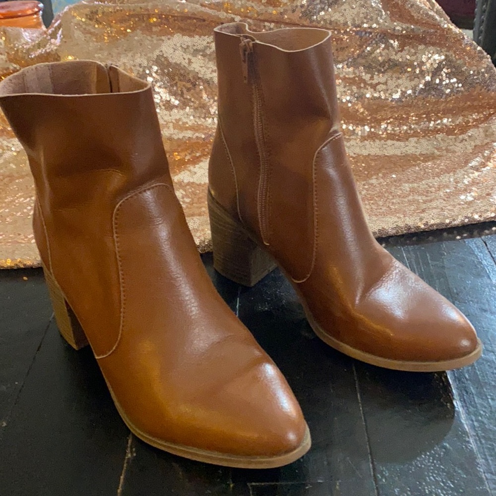 Almost New! Boots